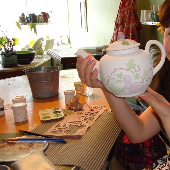 Hand Painted Teapot - Picture 4 of 10